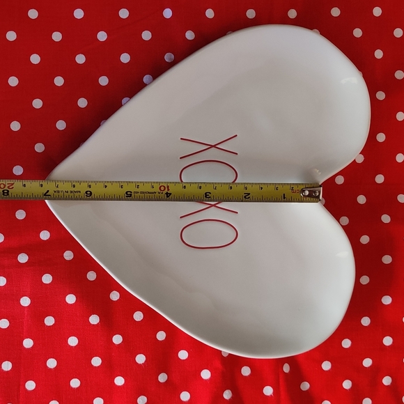 Rae Dunn valentine plate - Picture 2 of 7